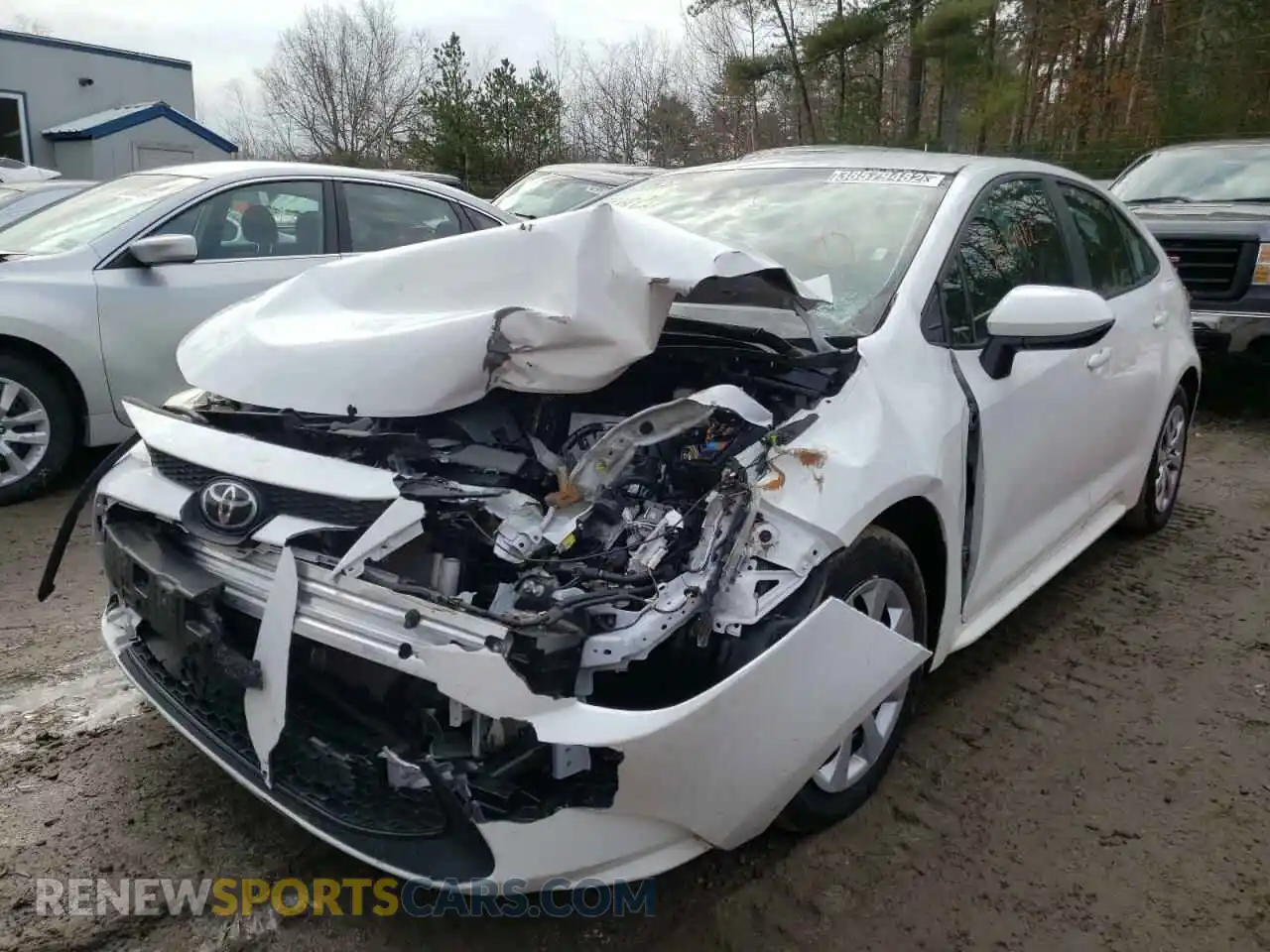 2 fotografías del automóvil dañado 5YFEPMAE3MP185742 TOYOTA COROLLA 2021