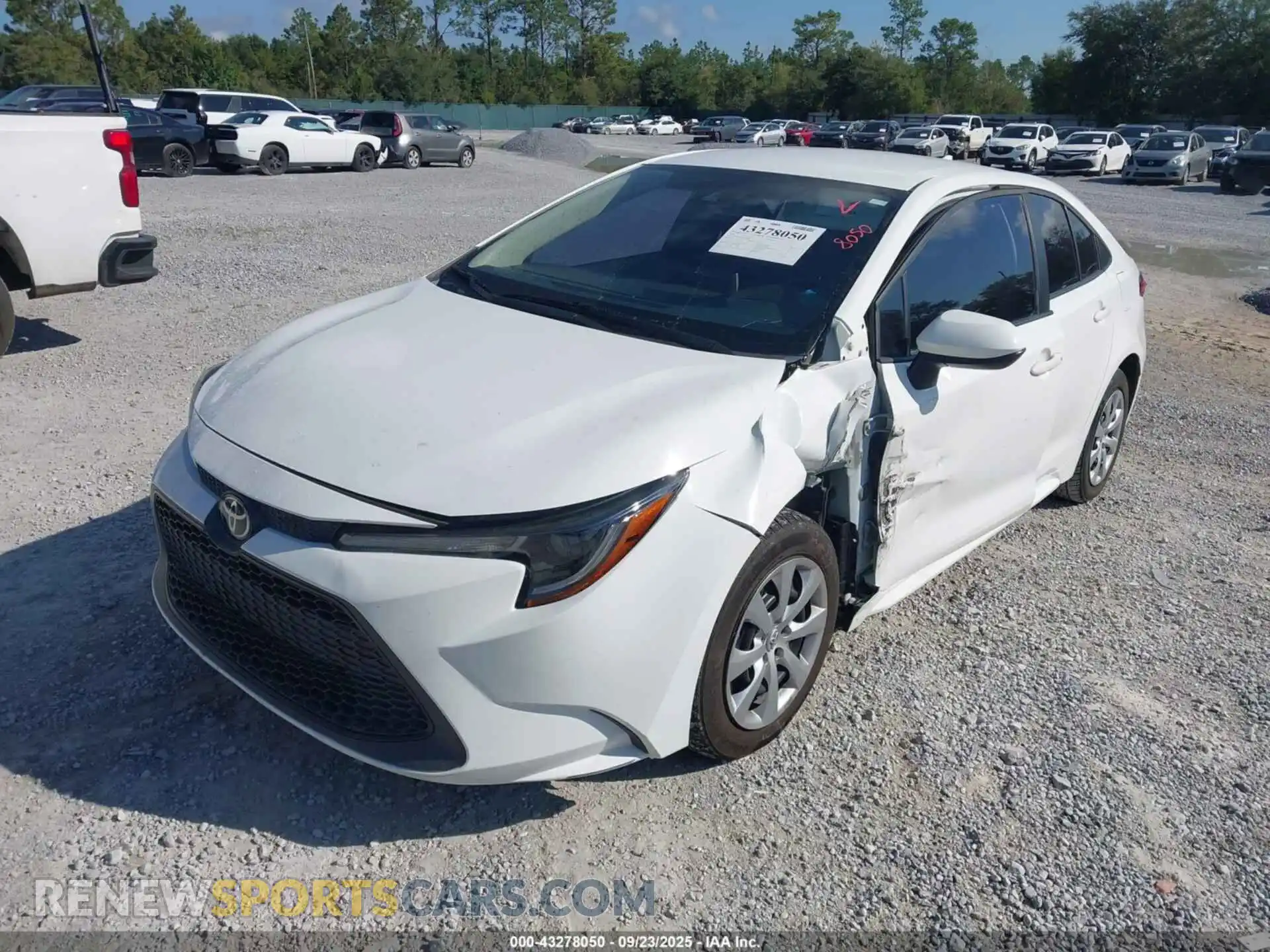 2 Photograph of a damaged car 5YFEPMAE3MP185840 TOYOTA COROLLA 2021
