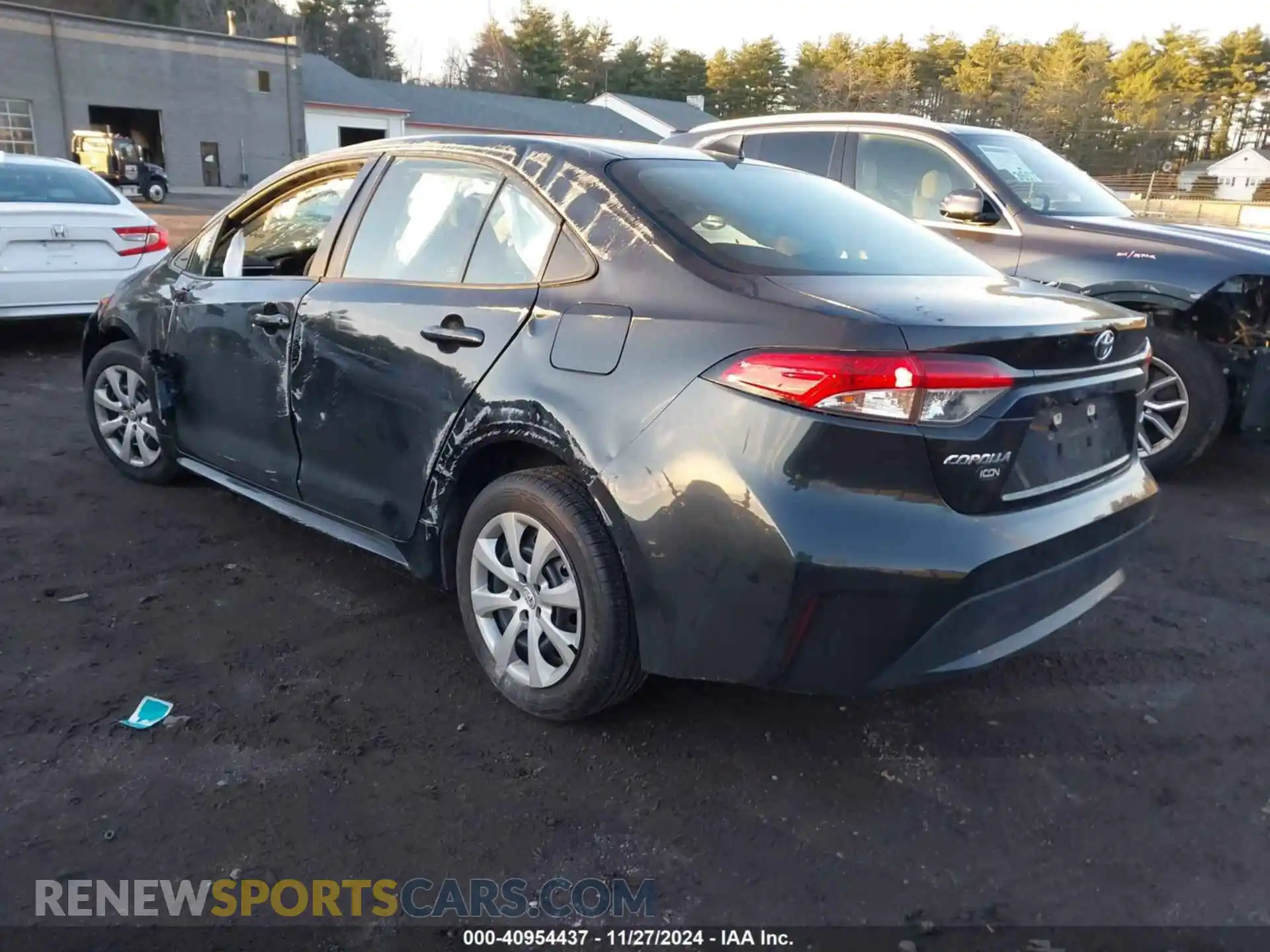 3 Photograph of a damaged car 5YFEPMAE3MP191993 TOYOTA COROLLA 2021