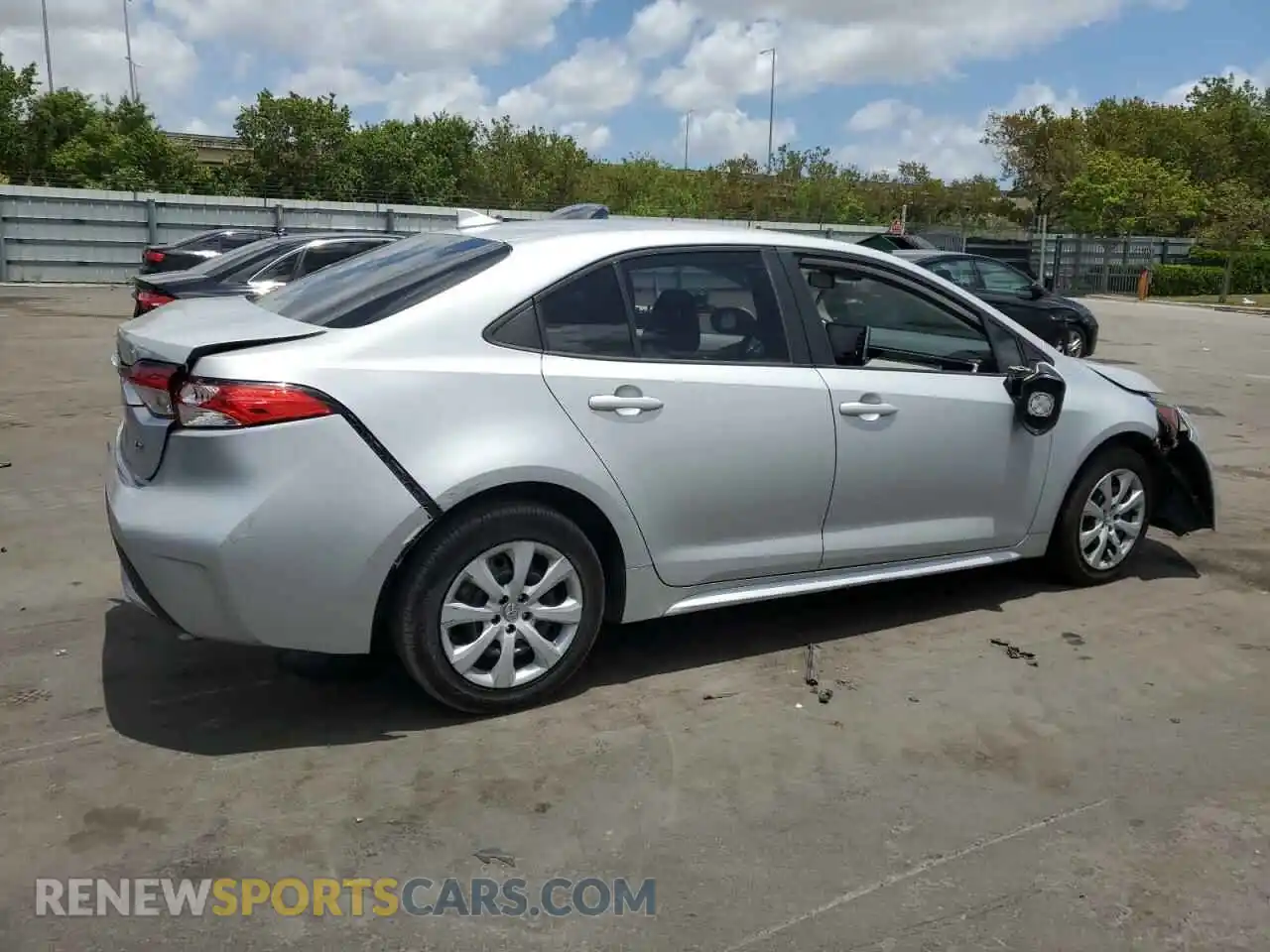 3 Photograph of a damaged car 5YFEPMAE3MP192044 TOYOTA COROLLA 2021