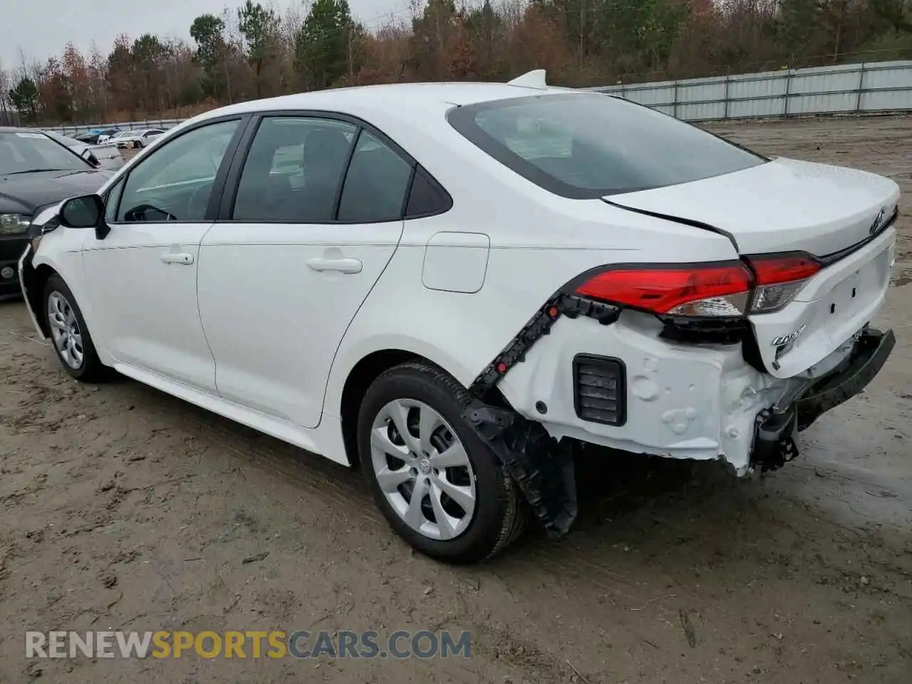 2 fotografías del automóvil dañado 5YFEPMAE3MP208825 TOYOTA COROLLA 2021