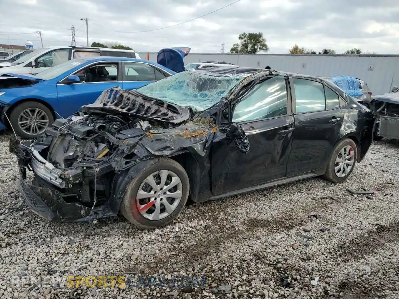 1 Photograph of a damaged car 5YFEPMAE3MP210381 TOYOTA COROLLA 2021