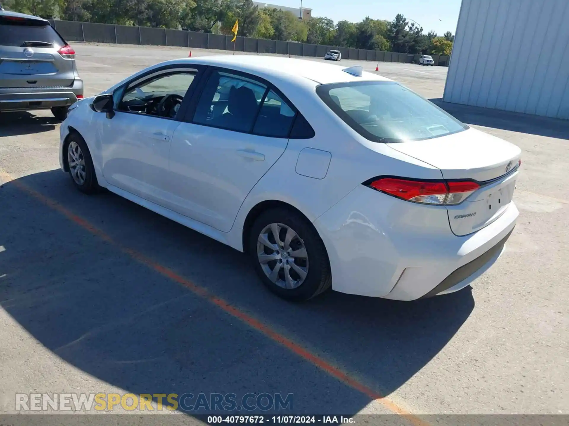 3 Photograph of a damaged car 5YFEPMAE3MP217976 TOYOTA COROLLA 2021