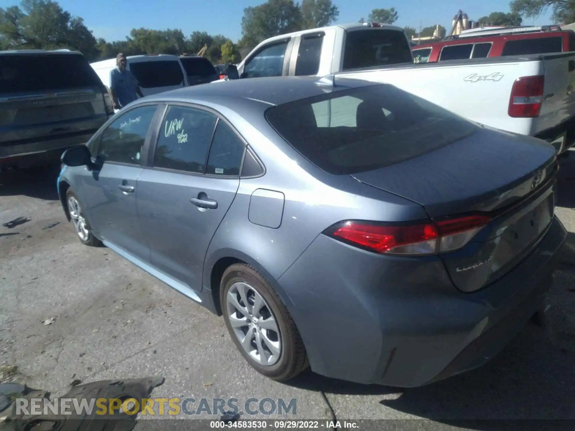 3 Photograph of a damaged car 5YFEPMAE3MP221719 TOYOTA COROLLA 2021