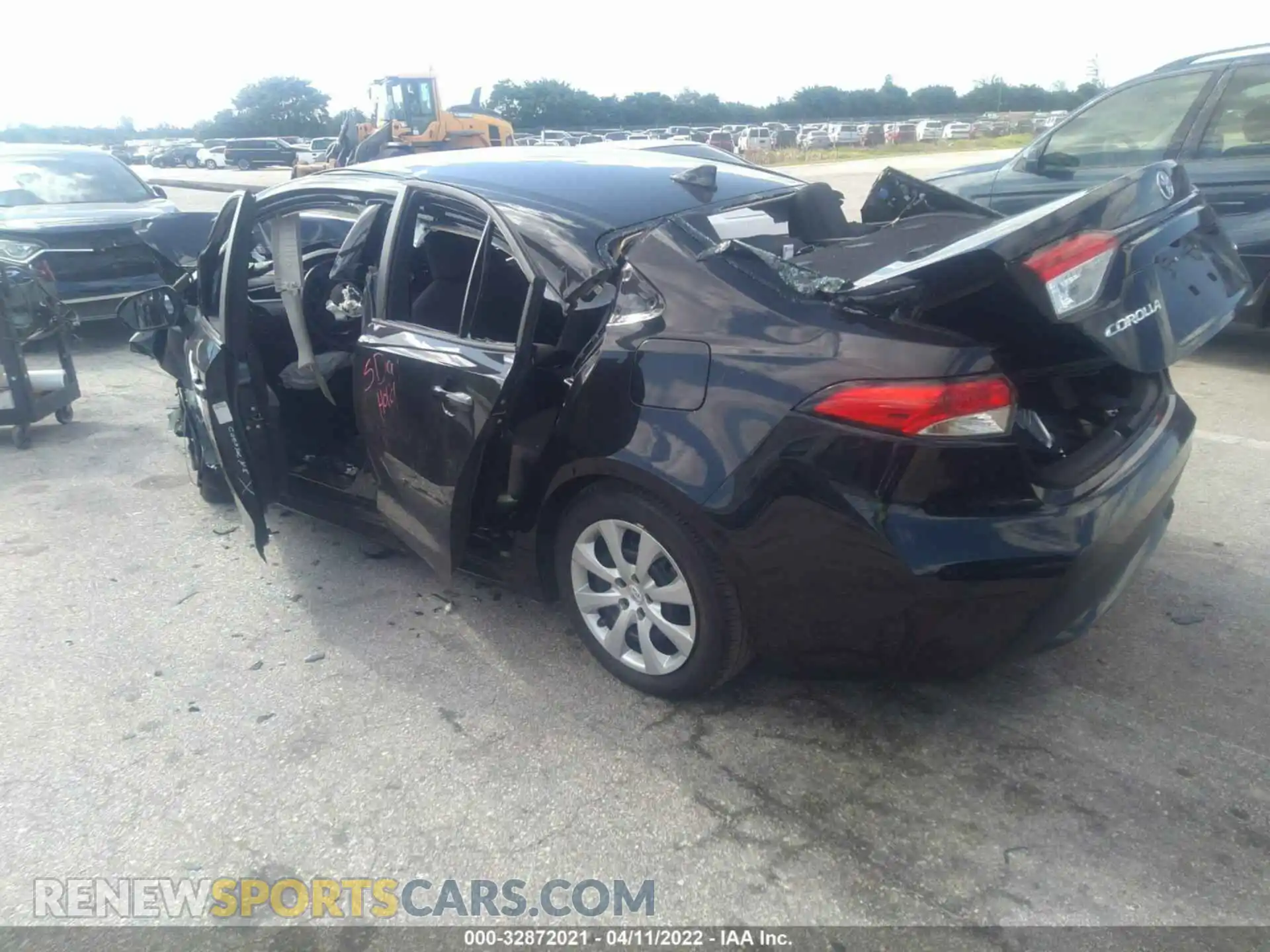 3 Photograph of a damaged car 5YFEPMAE3MP222563 TOYOTA COROLLA 2021