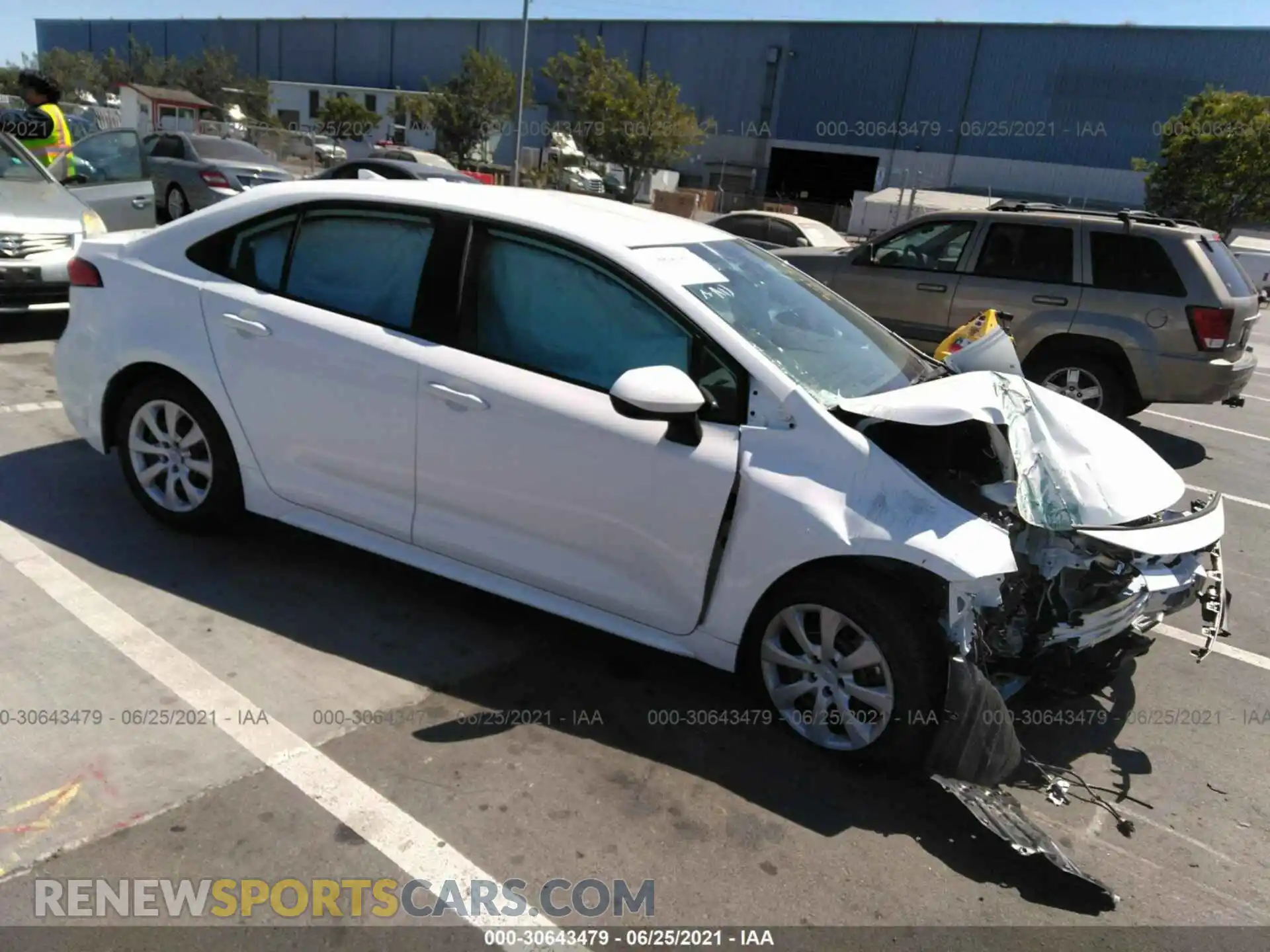 1 Photograph of a damaged car 5YFEPMAE3MP225656 TOYOTA COROLLA 2021