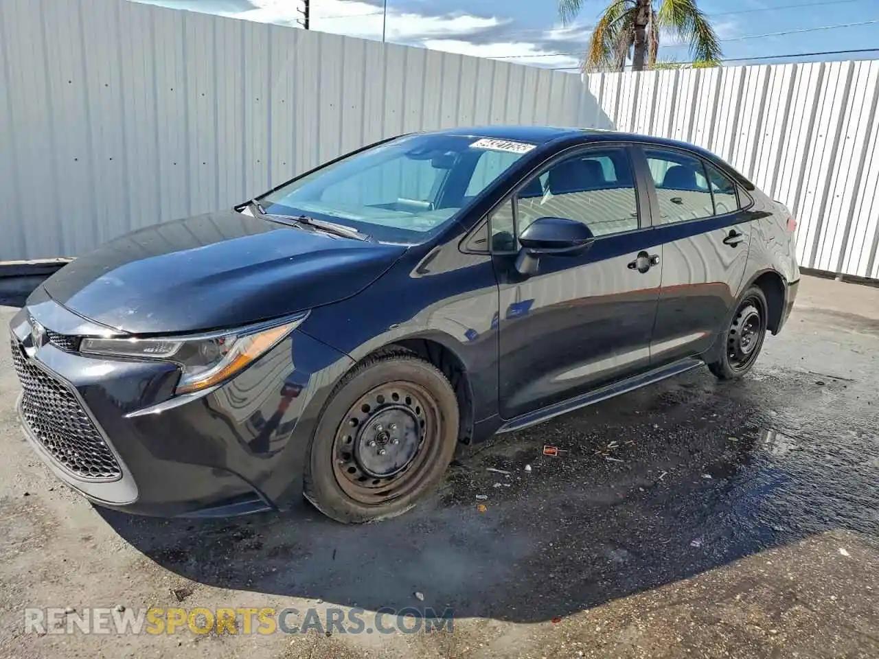 1 Photograph of a damaged car 5YFEPMAE3MP232526 TOYOTA COROLLA 2021