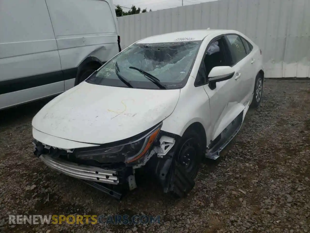 2 fotografías del automóvil dañado 5YFEPMAE3MP232848 TOYOTA COROLLA 2021