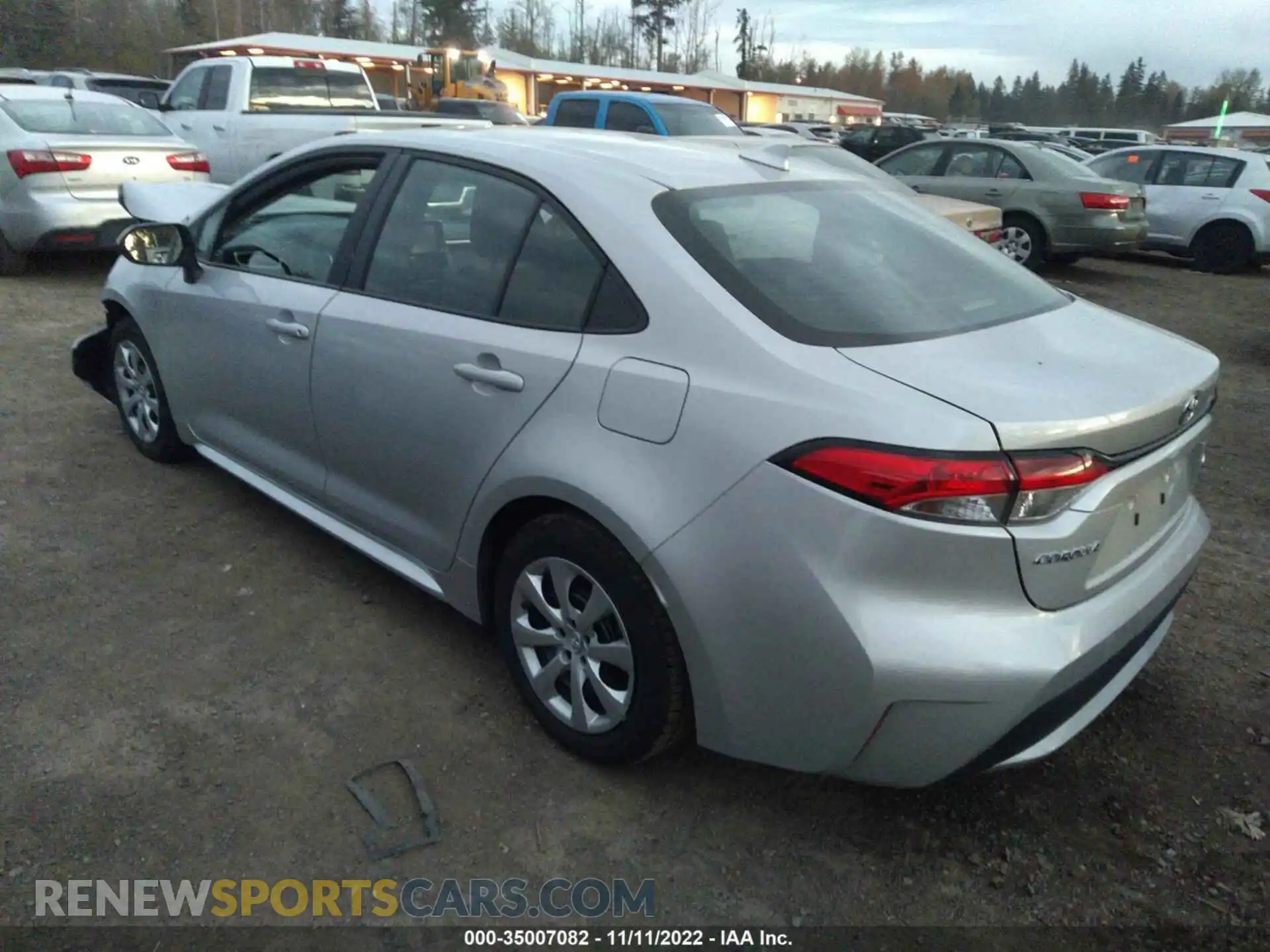 3 Photograph of a damaged car 5YFEPMAE3MP245258 TOYOTA COROLLA 2021