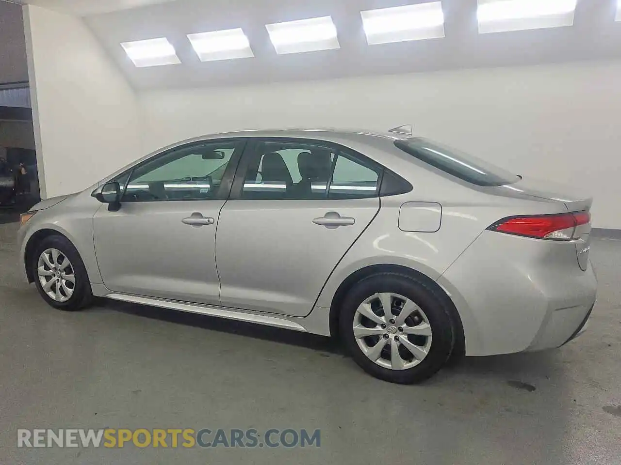 2 Фотография поврежденного автомобиля 5YFEPMAE3MP246216 TOYOTA COROLLA 2021