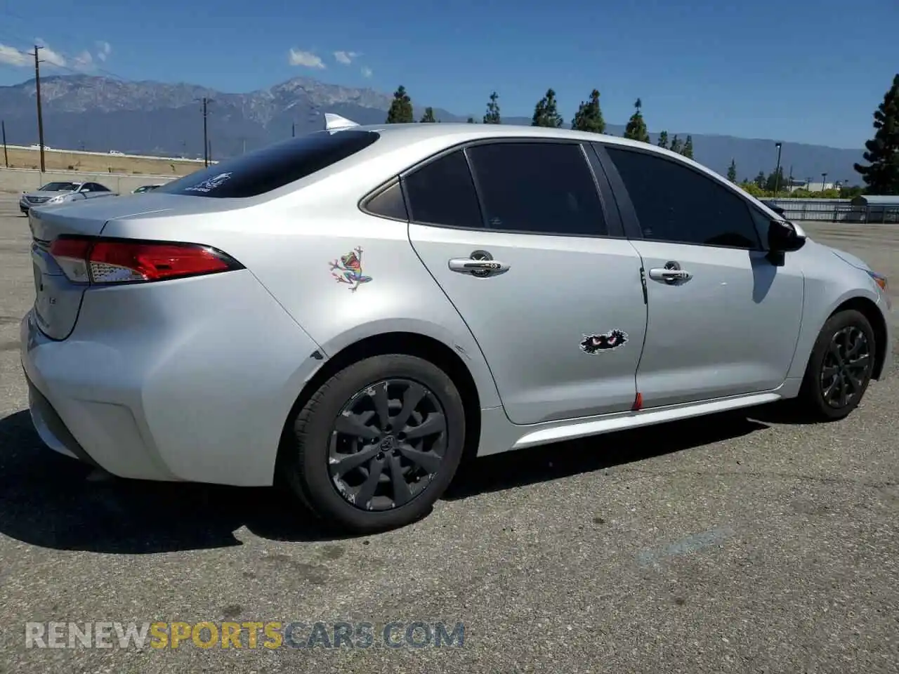 3 Photograph of a damaged car 5YFEPMAE3MP247060 TOYOTA COROLLA 2021