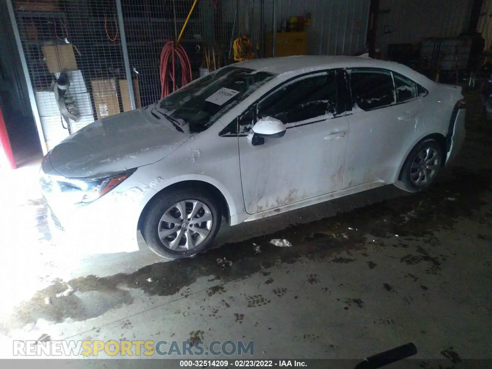 2 Фотография поврежденного автомобиля 5YFEPMAE3MP250766 TOYOTA COROLLA 2021