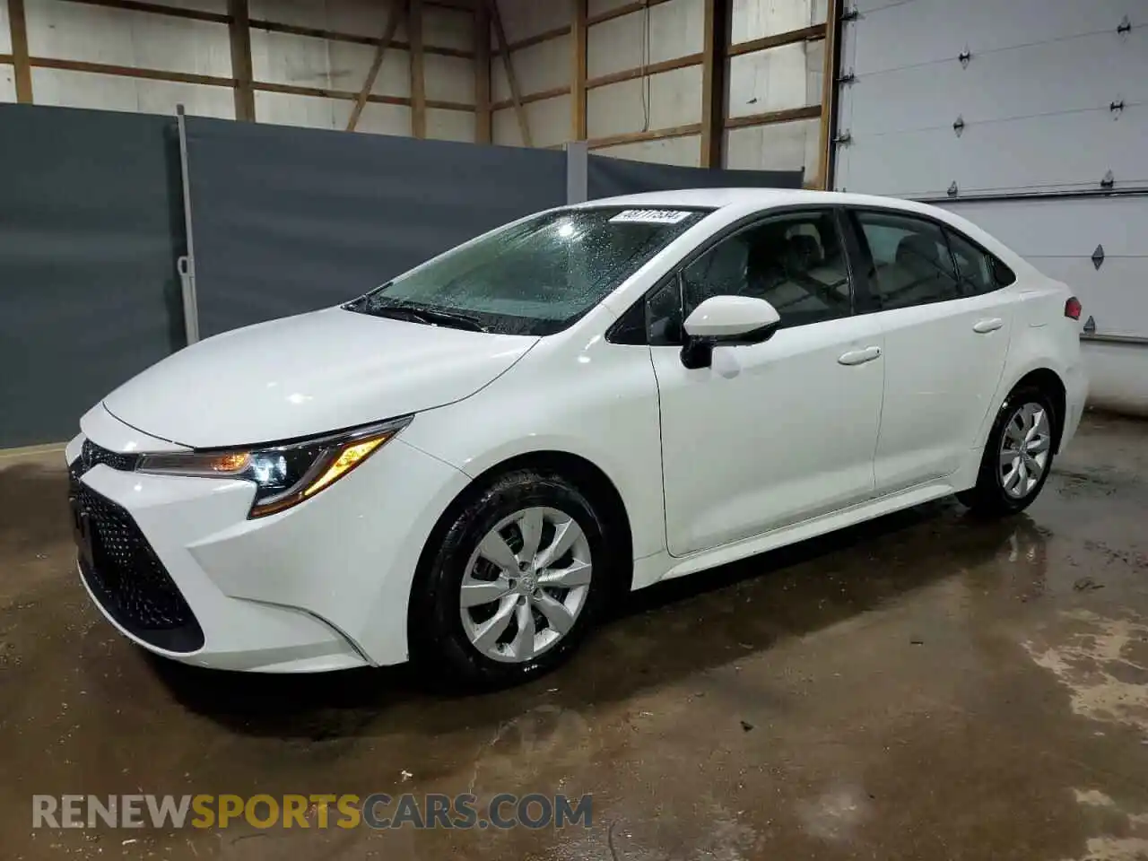 1 Photograph of a damaged car 5YFEPMAE3MP260116 TOYOTA COROLLA 2021