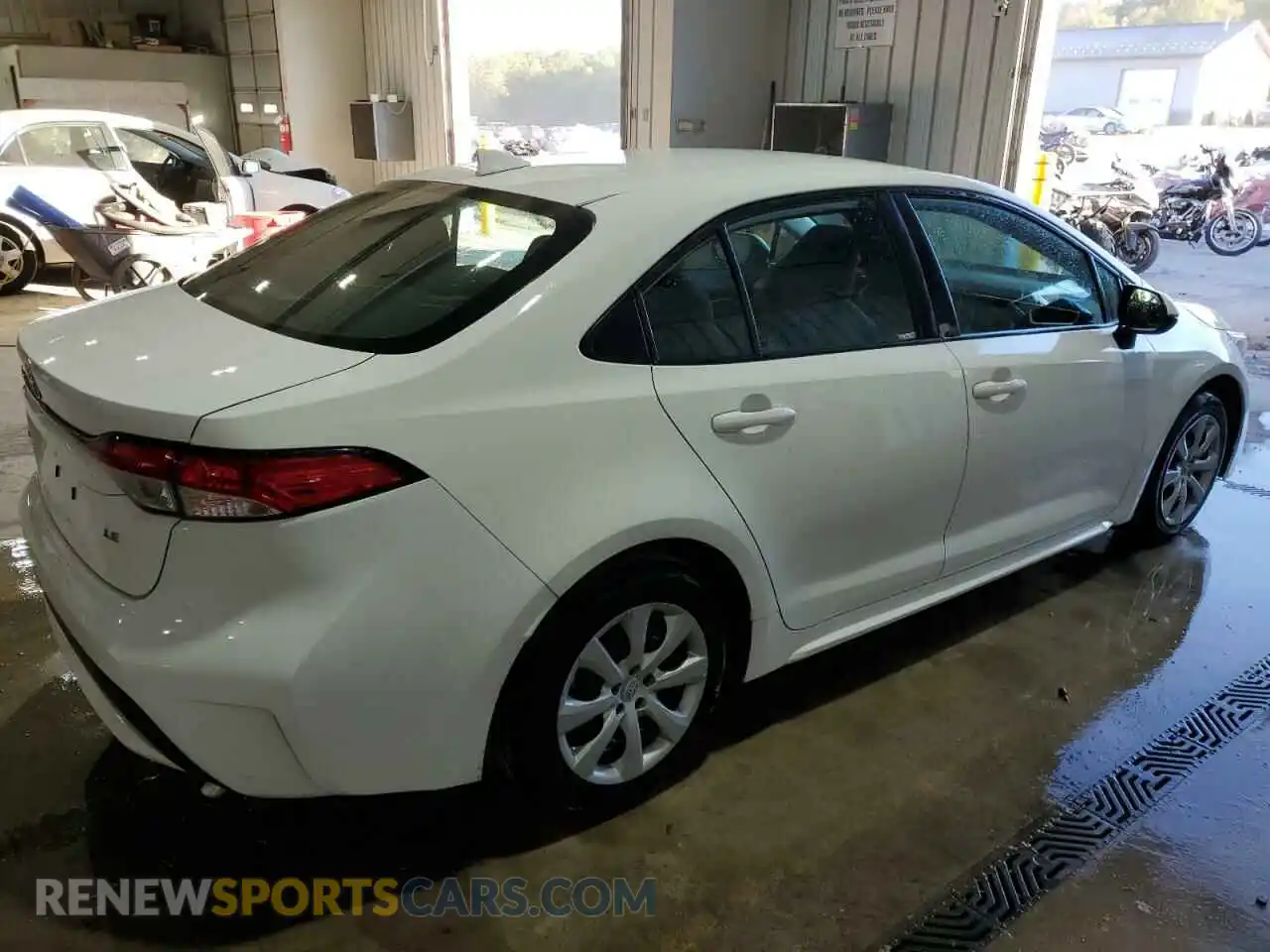 3 Photograph of a damaged car 5YFEPMAE4MP154886 TOYOTA COROLLA 2021