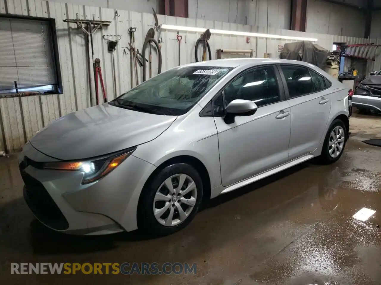 1 Photograph of a damaged car 5YFEPMAE4MP174216 TOYOTA COROLLA 2021