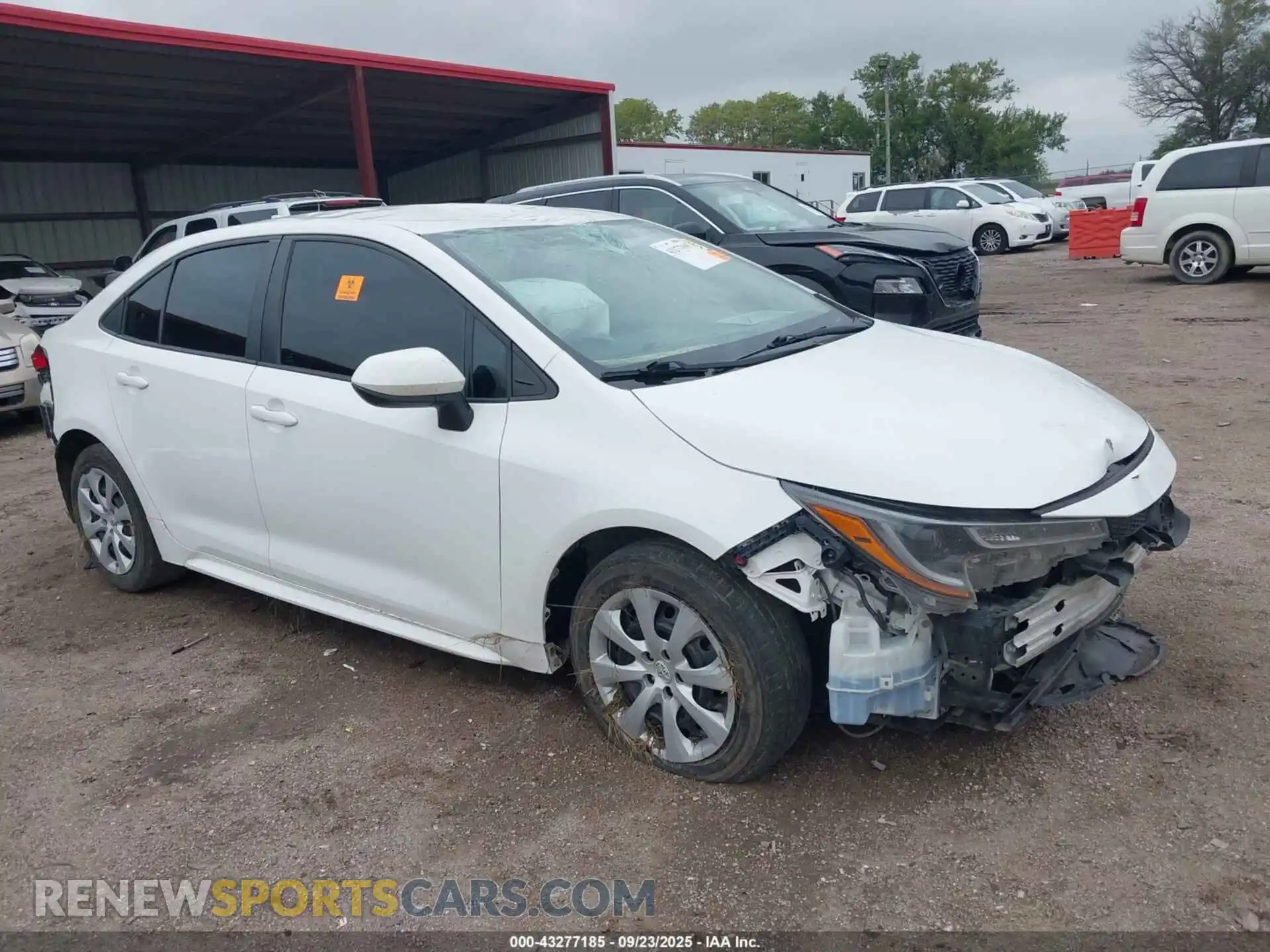 1 Фотография поврежденного автомобиля 5YFEPMAE4MP176855 TOYOTA COROLLA 2021