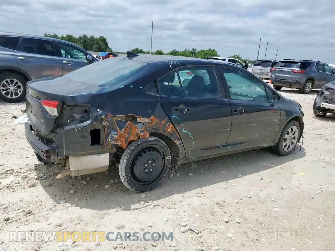 3 fotografías del automóvil dañado 5YFEPMAE4MP184485 TOYOTA COROLLA 2021