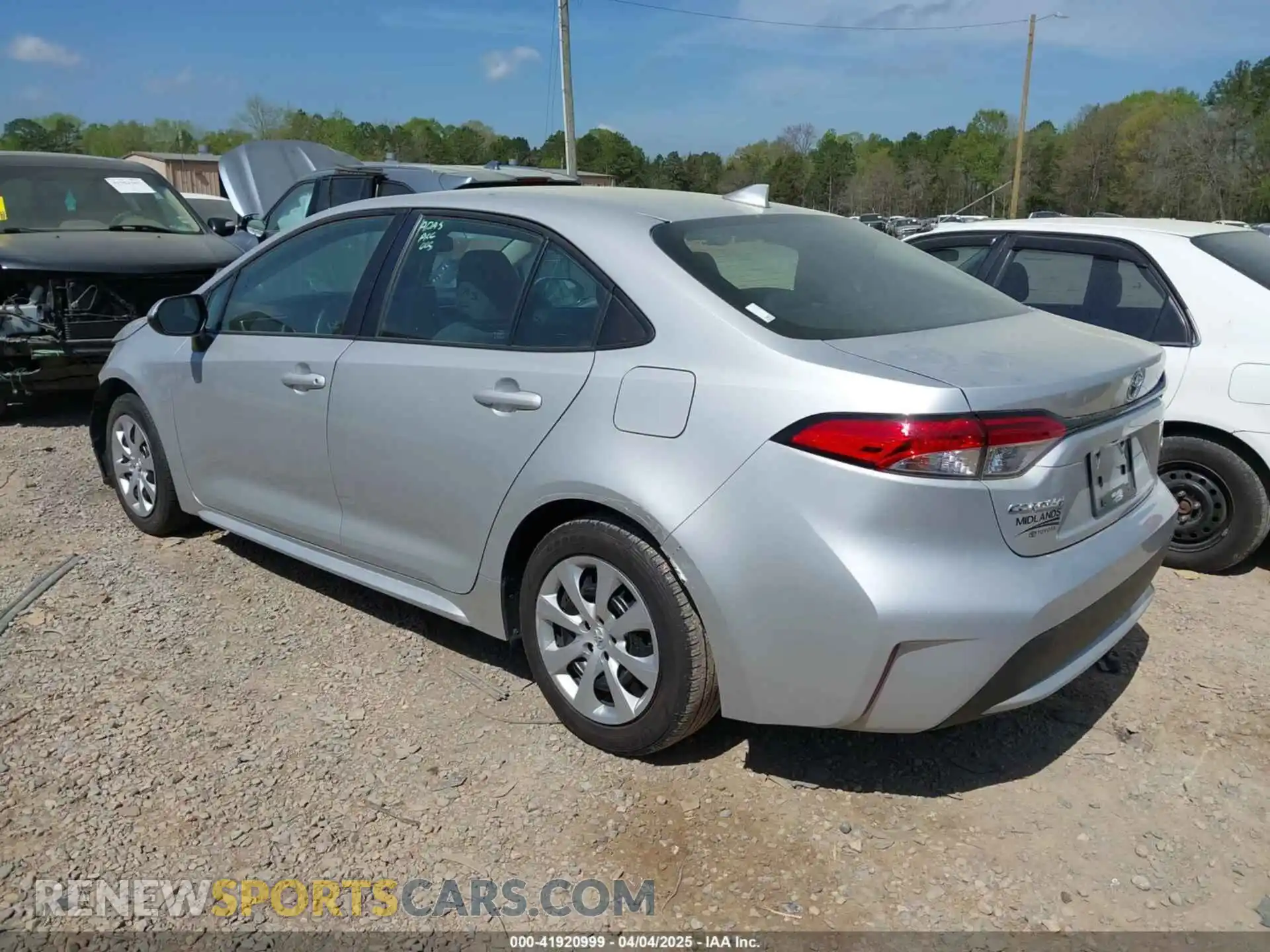 3 Photograph of a damaged car 5YFEPMAE4MP187189 TOYOTA COROLLA 2021