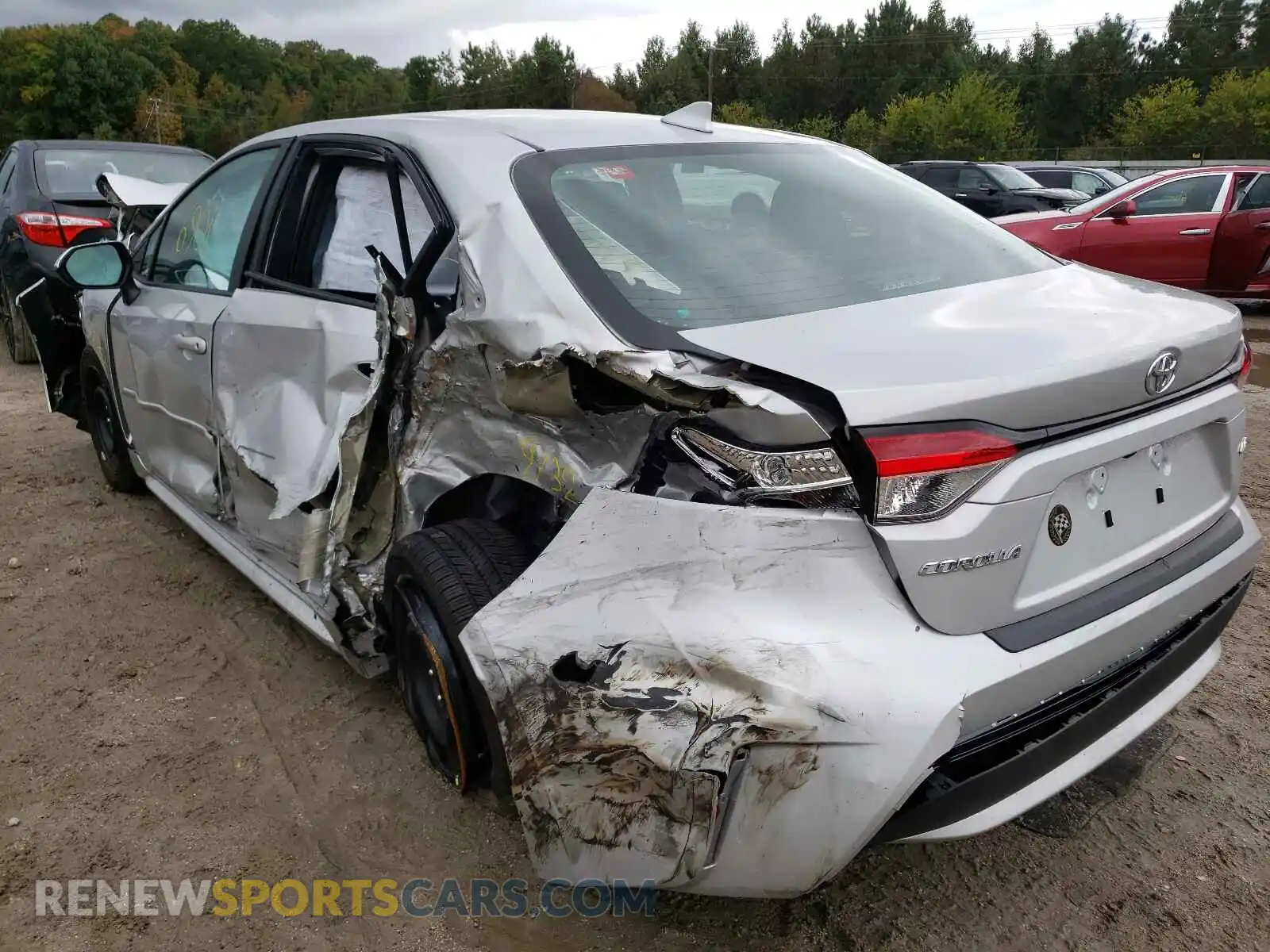 3 Photograph of a damaged car 5YFEPMAE4MP192991 TOYOTA COROLLA 2021