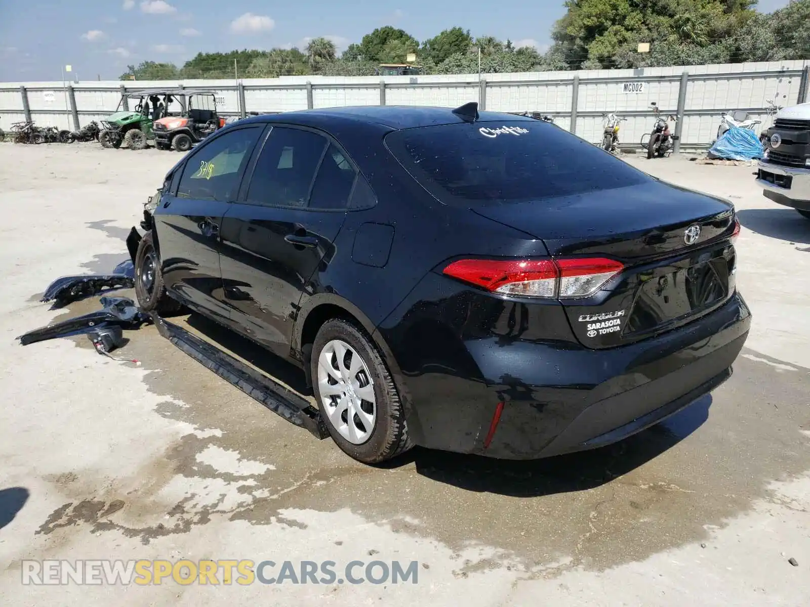 3 Photograph of a damaged car 5YFEPMAE4MP202550 TOYOTA COROLLA 2021