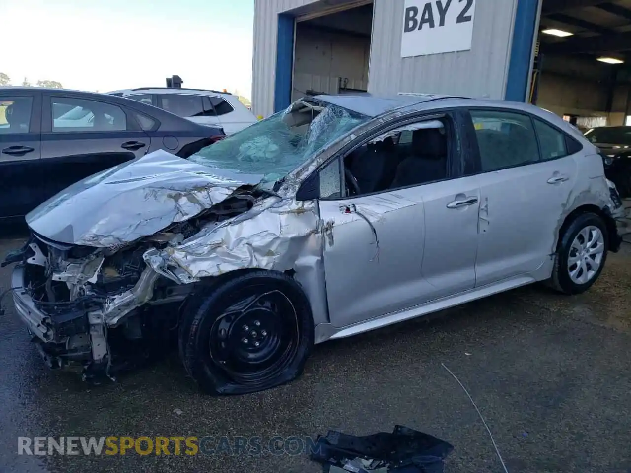 1 Photograph of a damaged car 5YFEPMAE4MP220515 TOYOTA COROLLA 2021