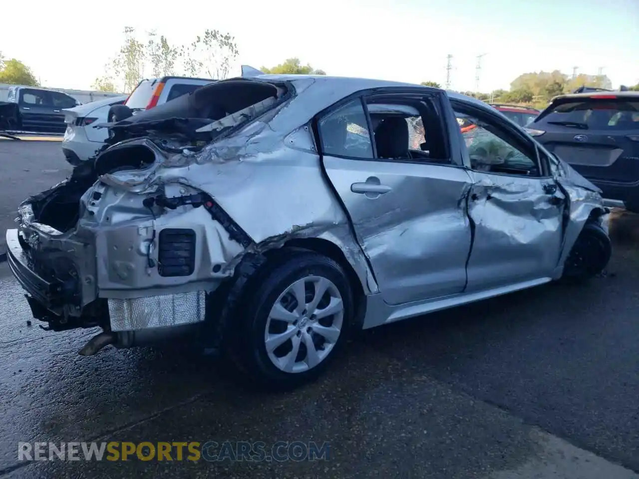 3 Photograph of a damaged car 5YFEPMAE4MP220515 TOYOTA COROLLA 2021