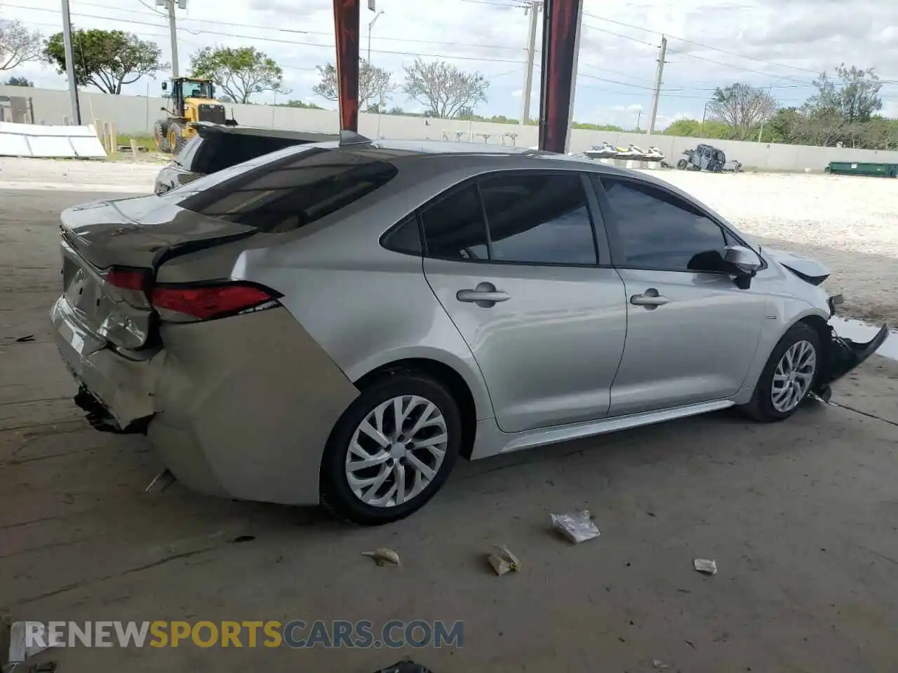 3 fotografías del automóvil dañado 5YFEPMAE4MP227416 TOYOTA COROLLA 2021