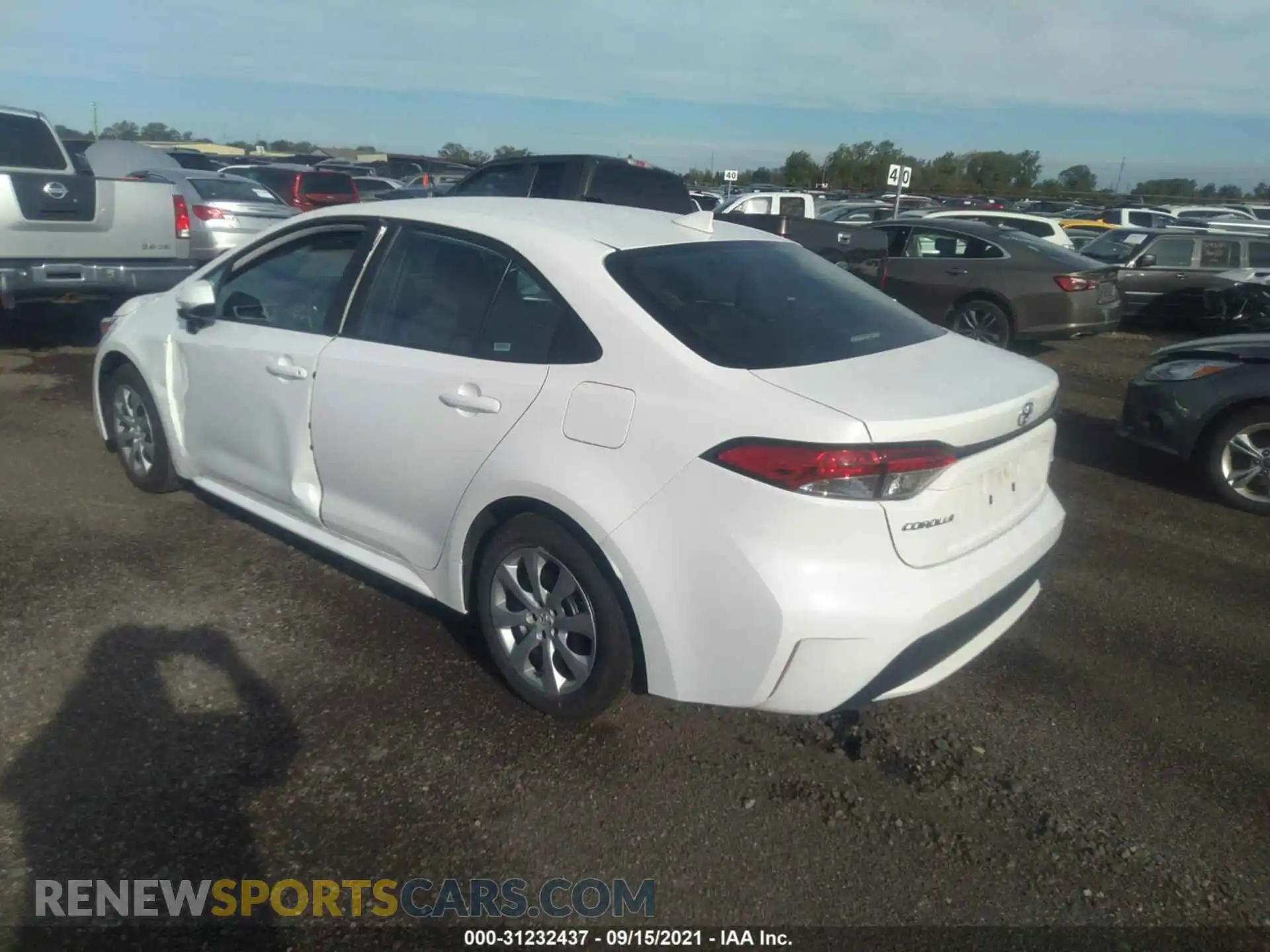 3 Photograph of a damaged car 5YFEPMAE4MP248444 TOYOTA COROLLA 2021