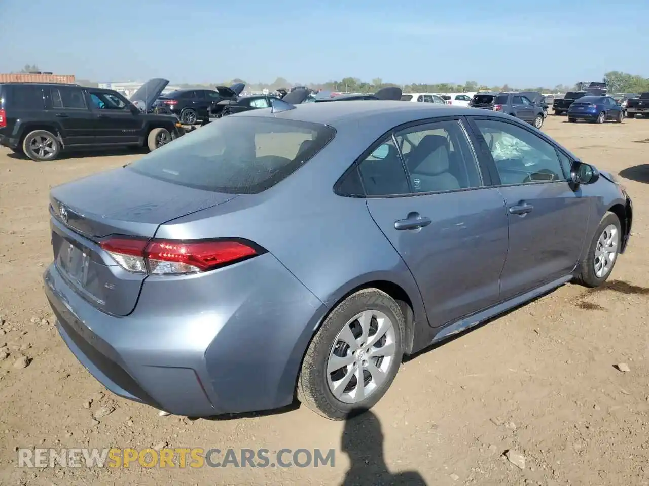 3 Photograph of a damaged car 5YFEPMAE4MP250419 TOYOTA COROLLA 2021