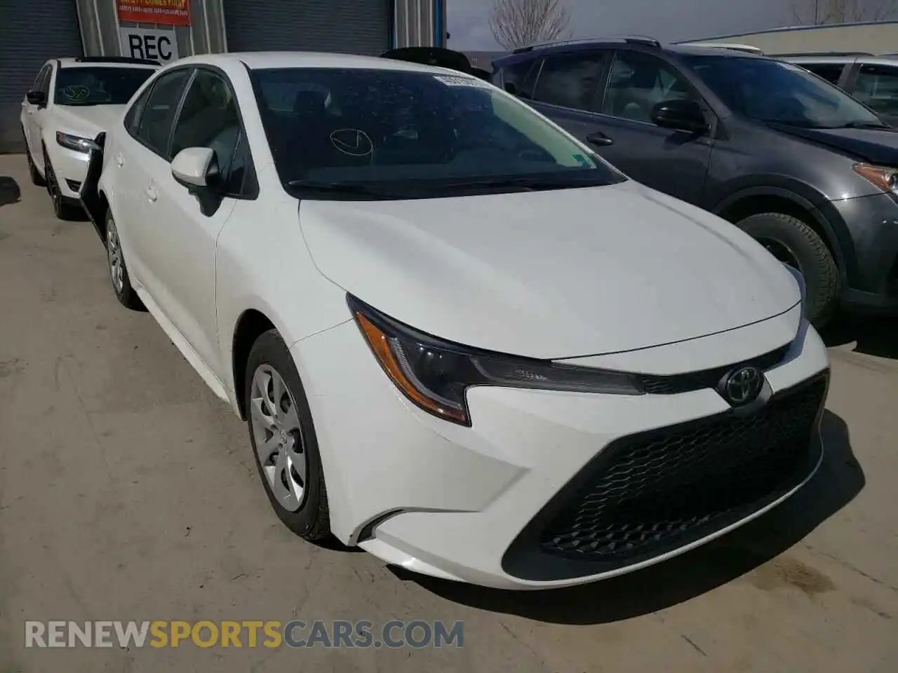 1 Photograph of a damaged car 5YFEPMAE4MP252235 TOYOTA COROLLA 2021