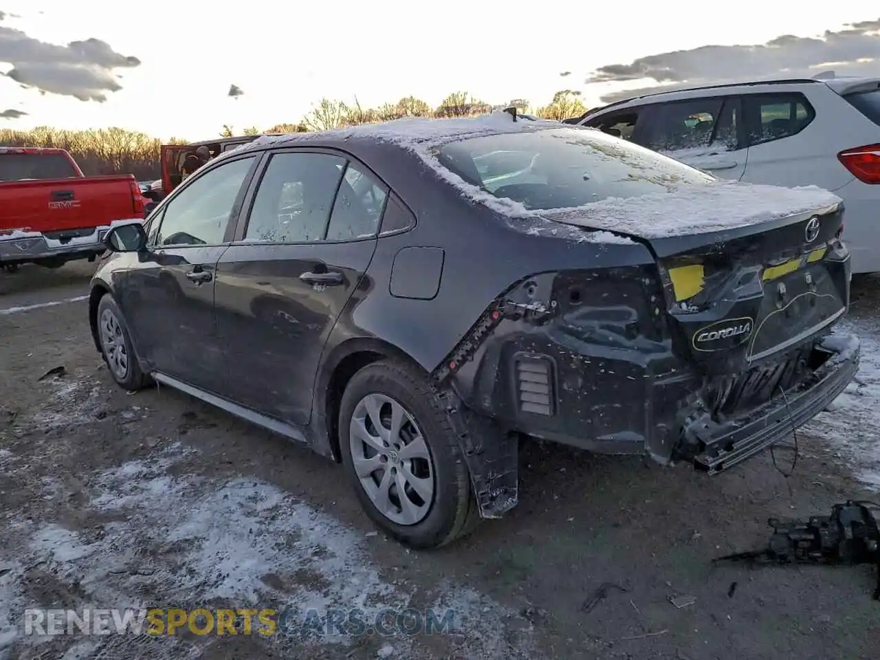 2 Photograph of a damaged car 5YFEPMAE4MP257659 TOYOTA COROLLA 2021