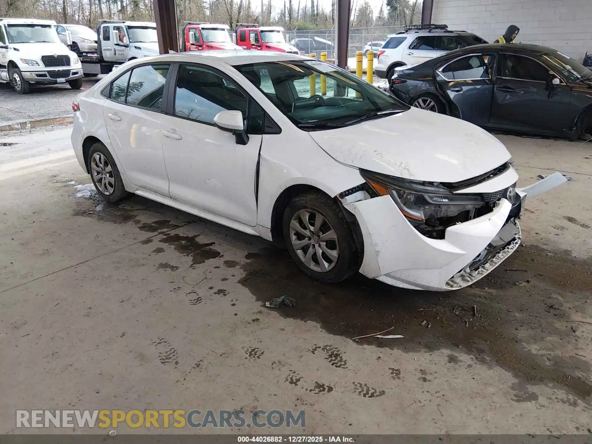 1 Photograph of a damaged car 5YFEPMAE4MP265485 TOYOTA COROLLA 2021