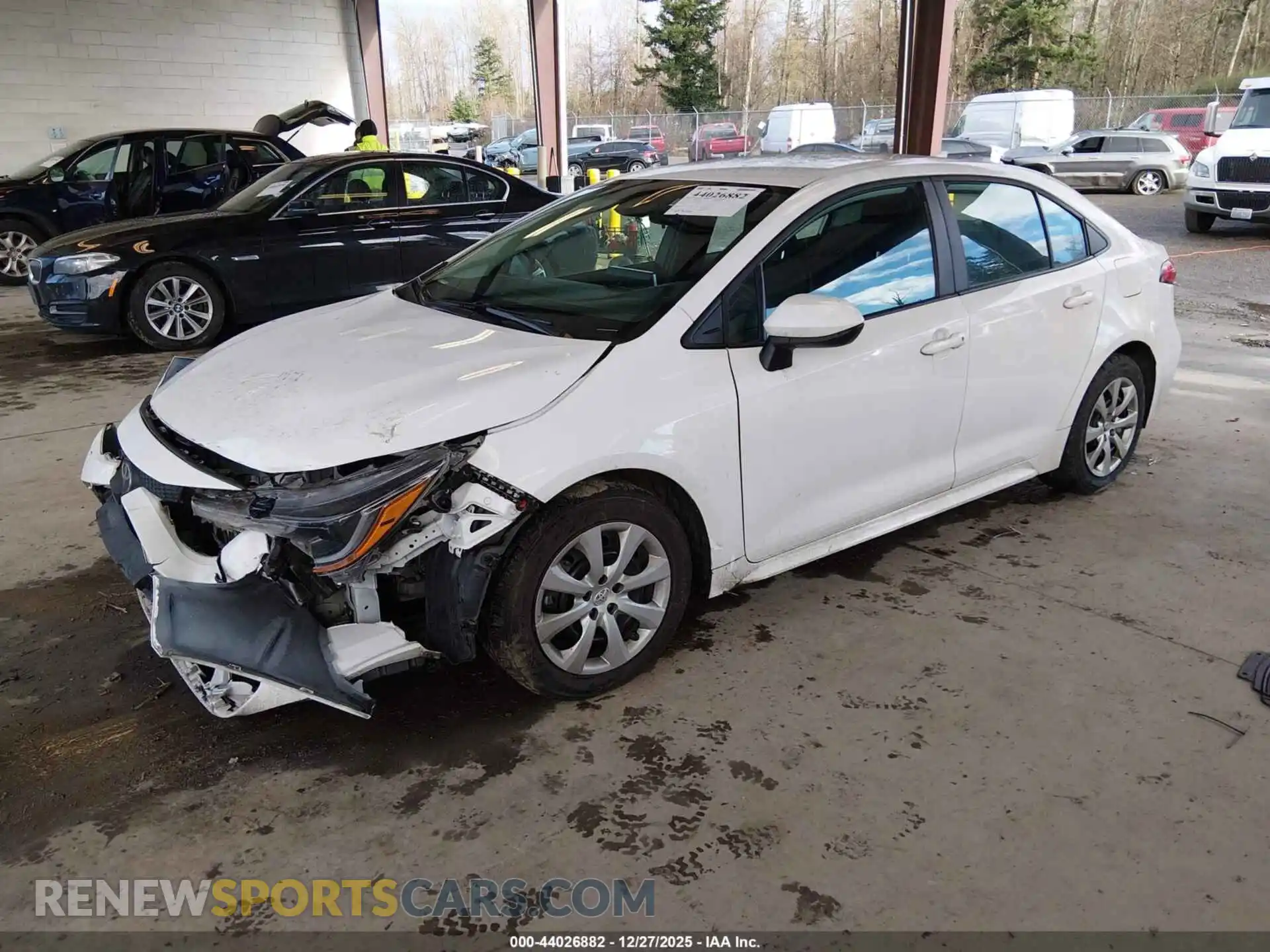 2 Photograph of a damaged car 5YFEPMAE4MP265485 TOYOTA COROLLA 2021