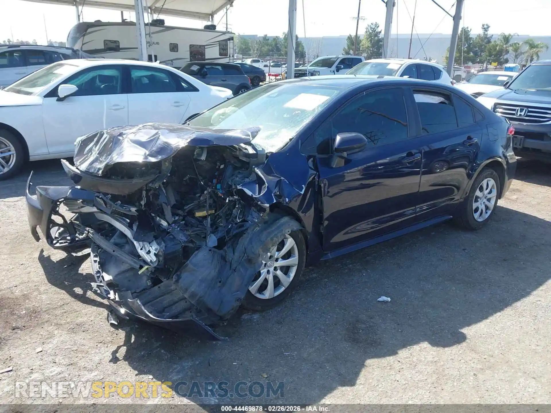 2 fotografías del automóvil dañado 5YFEPMAE5MP159997 TOYOTA COROLLA 2021
