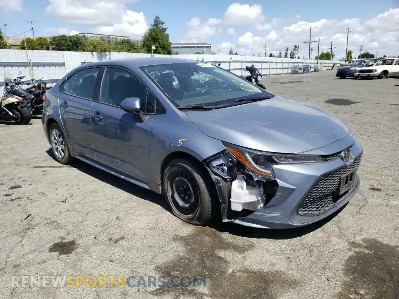 1 Фотография поврежденного автомобиля 5YFEPMAE5MP169476 TOYOTA COROLLA 2021