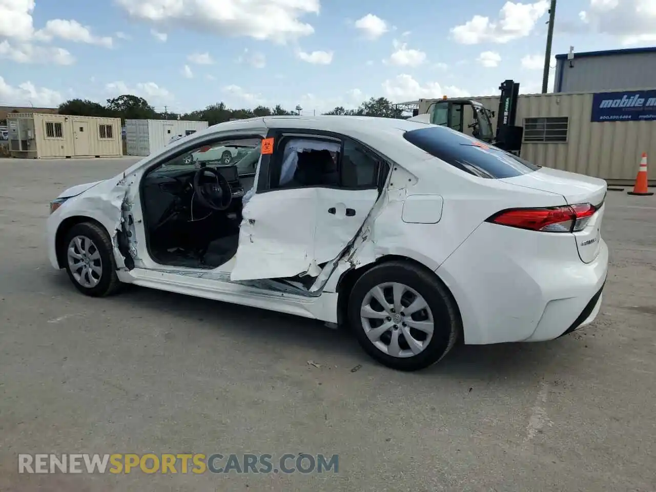 2 Photograph of a damaged car 5YFEPMAE5MP169851 TOYOTA COROLLA 2021