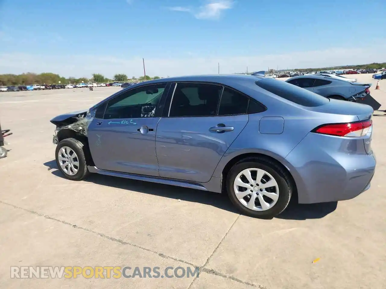2 Photograph of a damaged car 5YFEPMAE5MP172460 TOYOTA COROLLA 2021