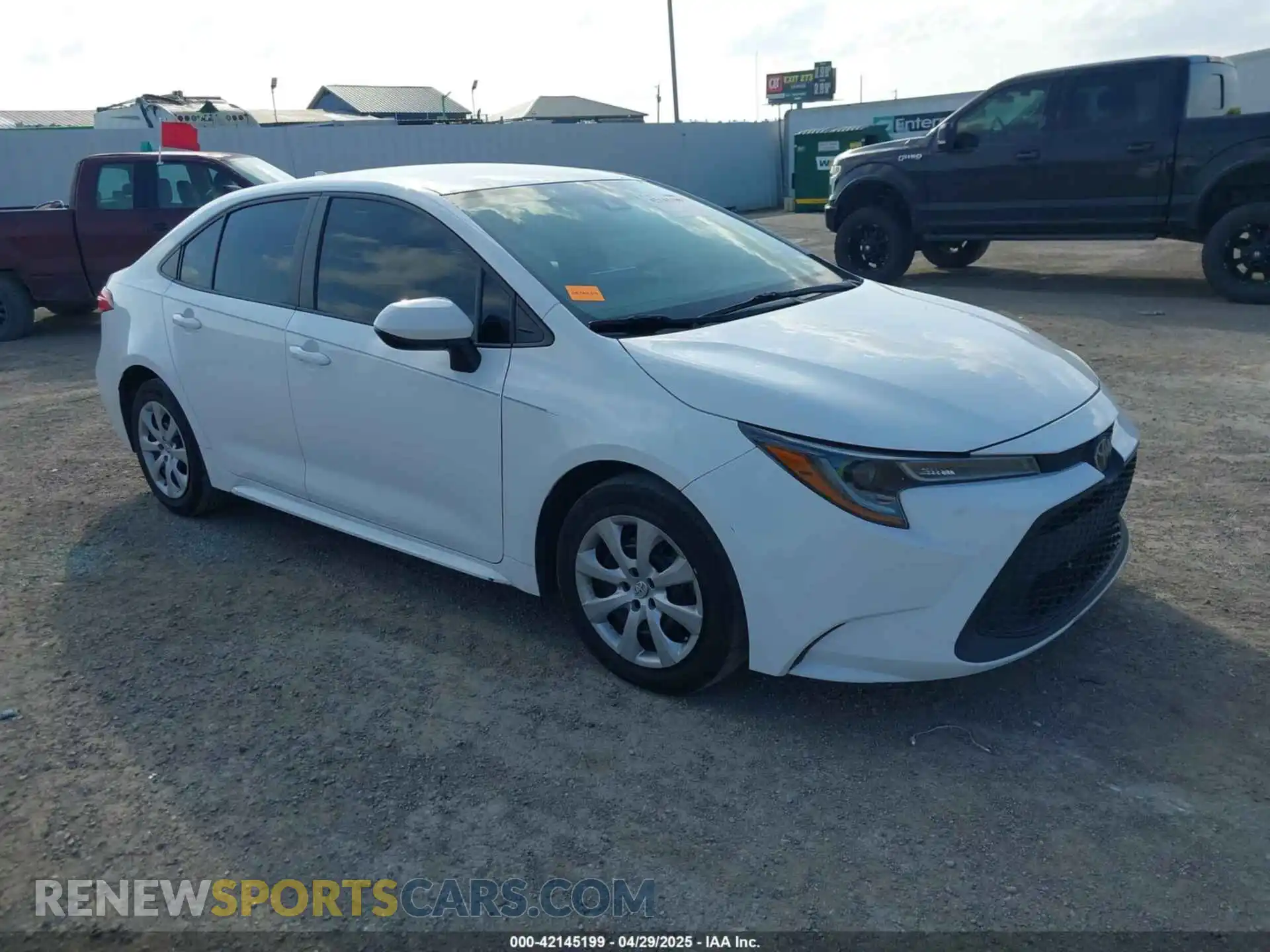 1 Photograph of a damaged car 5YFEPMAE5MP172779 TOYOTA COROLLA 2021