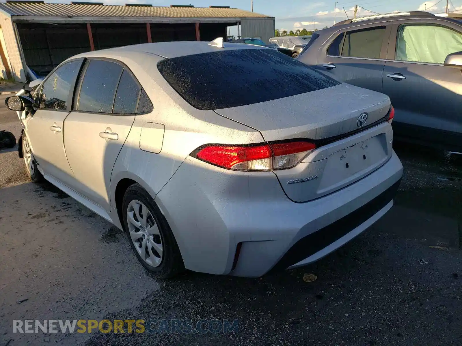 3 Photograph of a damaged car 5YFEPMAE5MP173298 TOYOTA COROLLA 2021