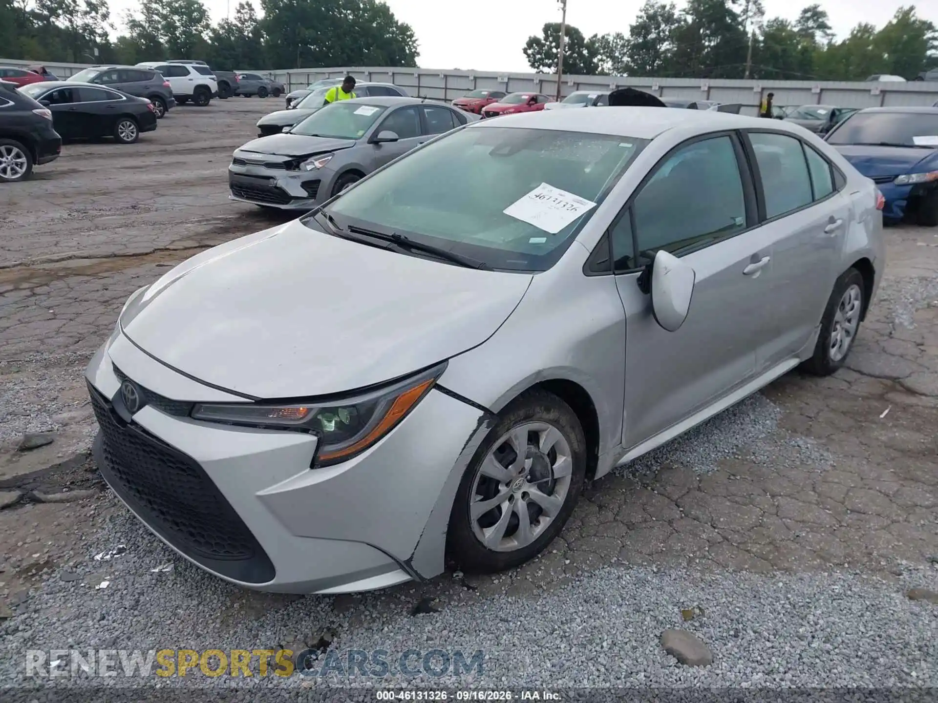 2 fotografías del automóvil dañado 5YFEPMAE5MP181949 TOYOTA COROLLA 2021