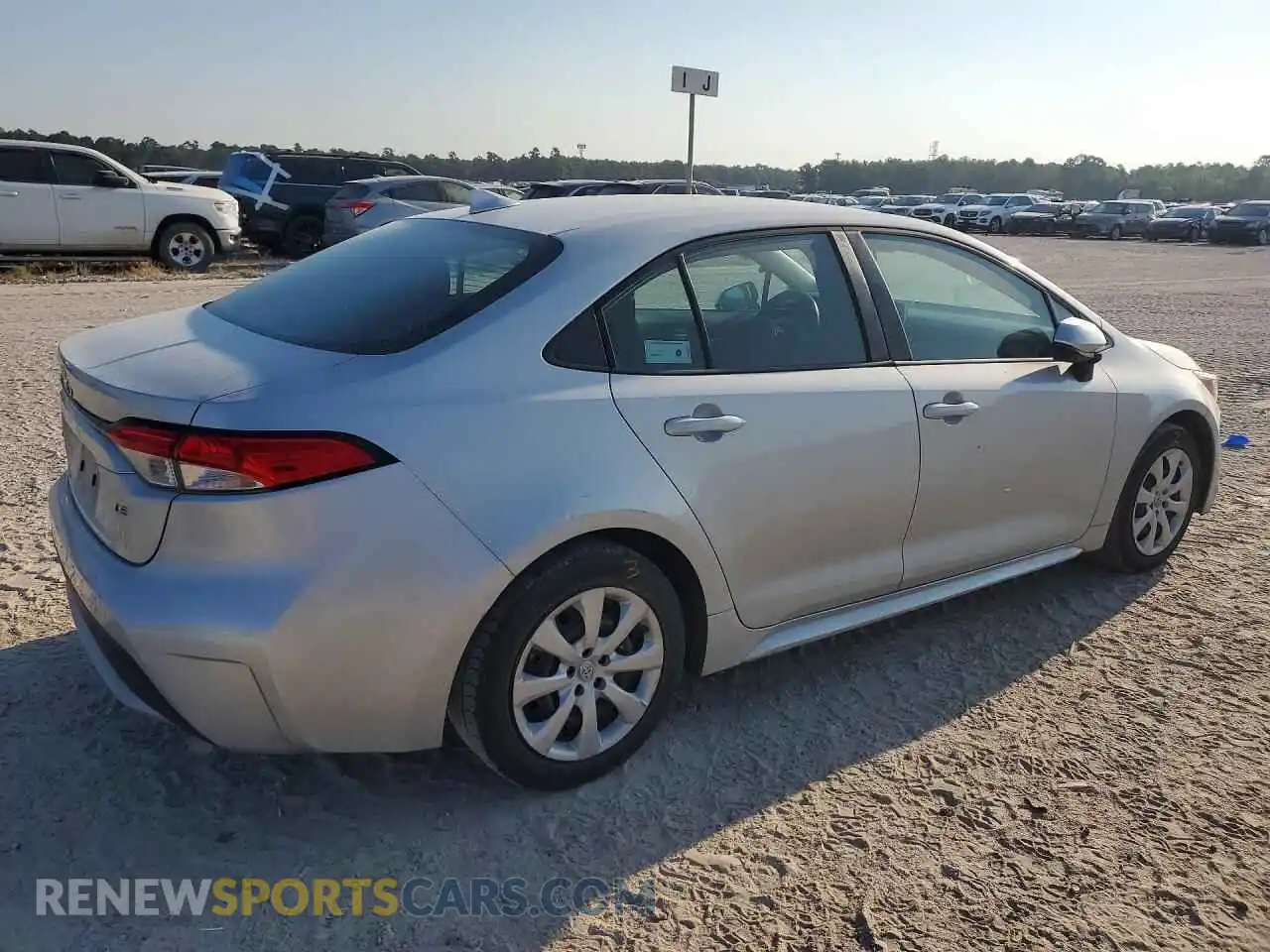 3 Фотография поврежденного автомобиля 5YFEPMAE5MP182034 TOYOTA COROLLA 2021