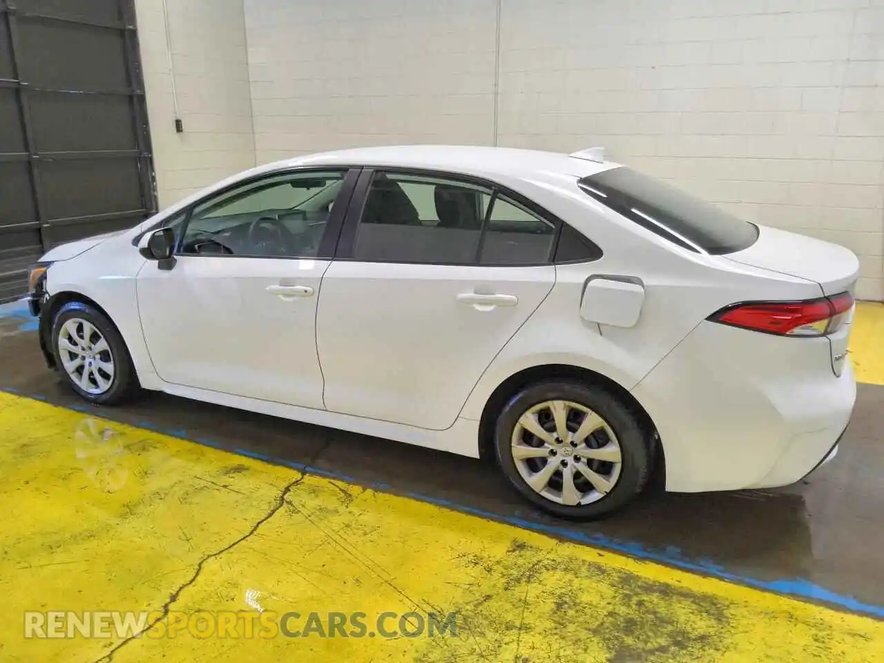 2 Photograph of a damaged car 5YFEPMAE5MP182440 TOYOTA COROLLA 2021