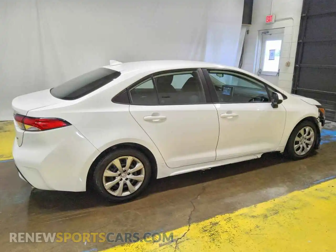 3 Photograph of a damaged car 5YFEPMAE5MP182440 TOYOTA COROLLA 2021