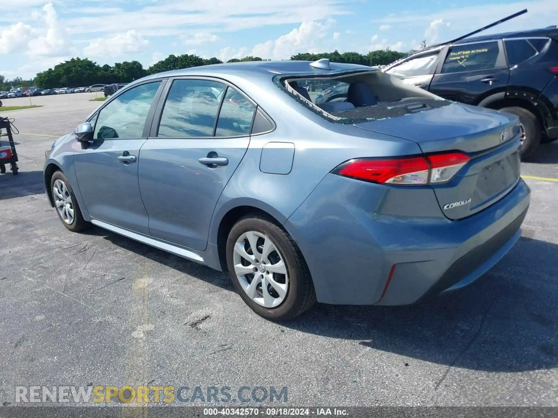 3 Photograph of a damaged car 5YFEPMAE5MP188898 TOYOTA COROLLA 2021