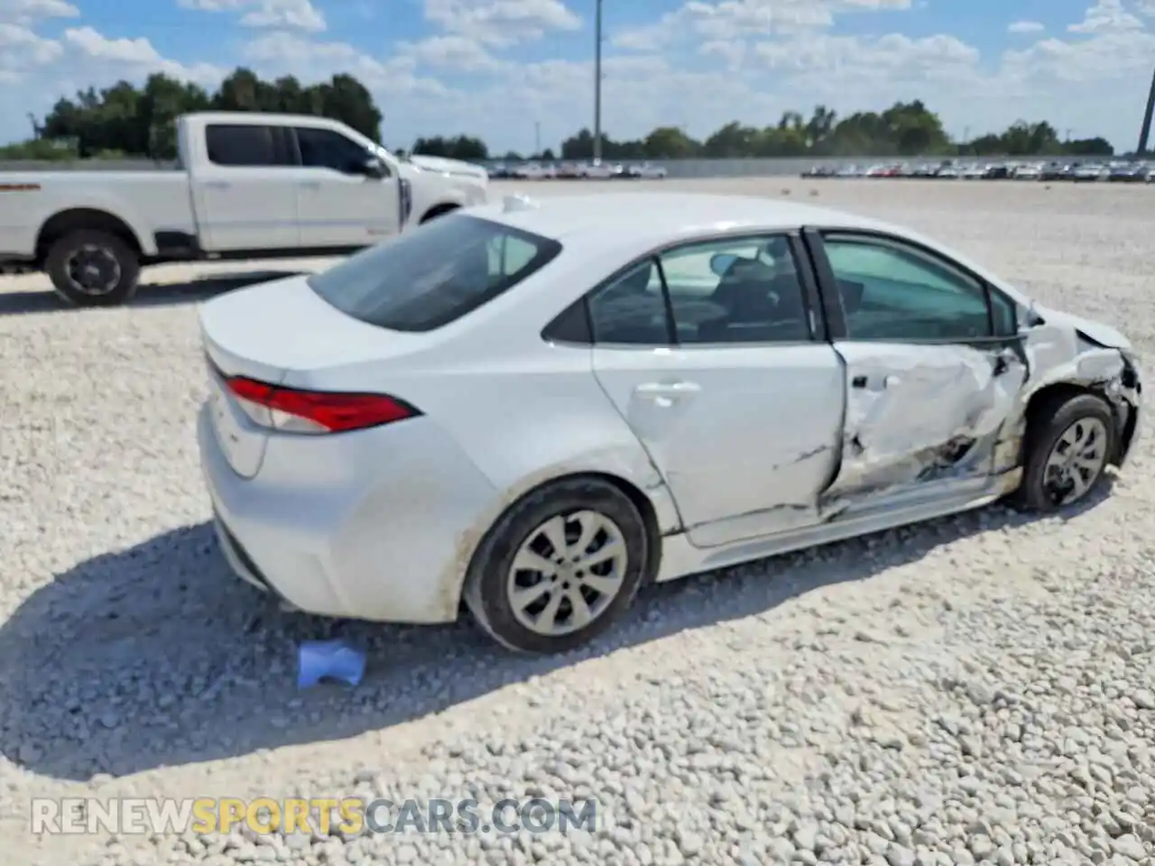 3 Photograph of a damaged car 5YFEPMAE5MP192417 TOYOTA COROLLA 2021