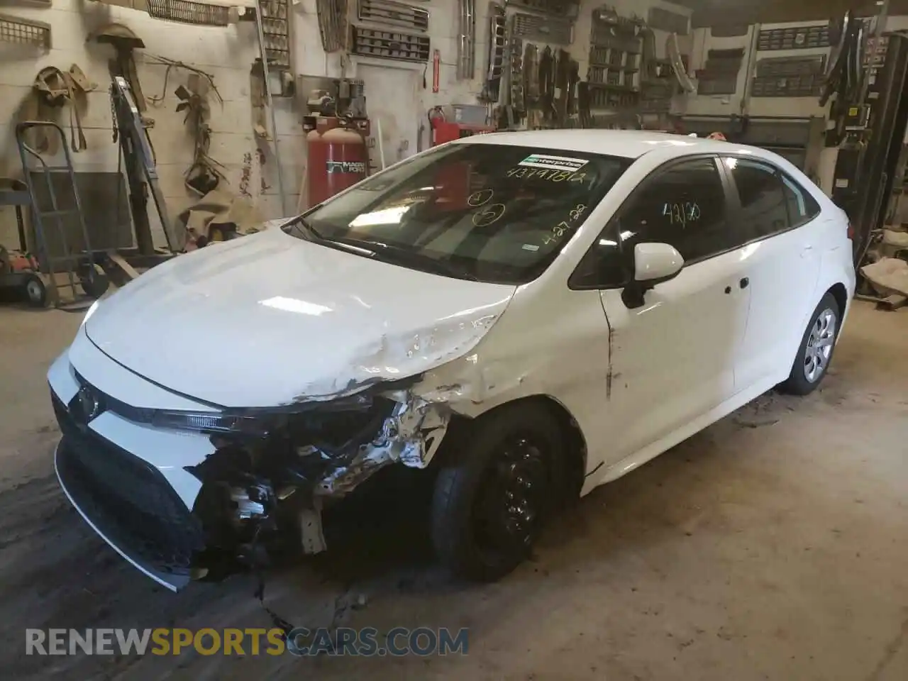 2 Photograph of a damaged car 5YFEPMAE5MP201911 TOYOTA COROLLA 2021
