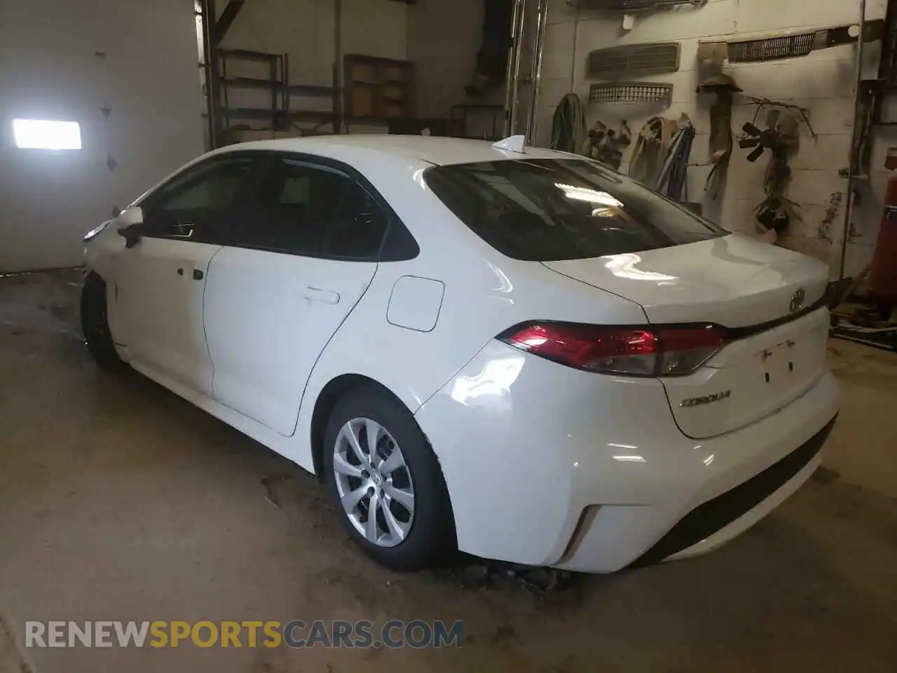3 Photograph of a damaged car 5YFEPMAE5MP201911 TOYOTA COROLLA 2021