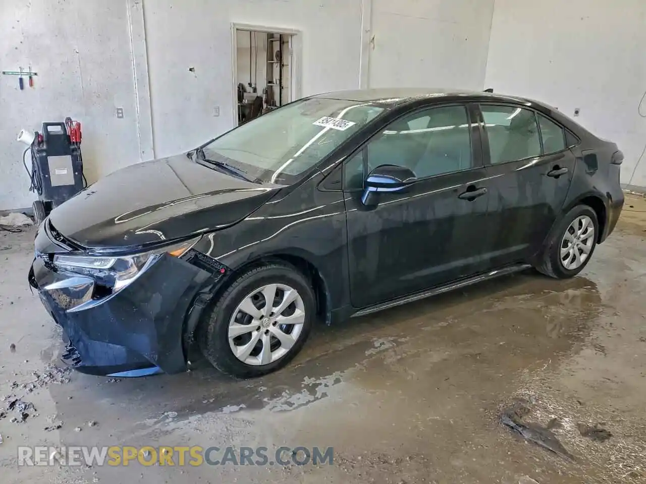 1 Photograph of a damaged car 5YFEPMAE5MP210818 TOYOTA COROLLA 2021