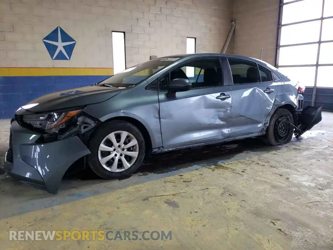 1 Фотография поврежденного автомобиля 5YFEPMAE5MP211726 TOYOTA COROLLA 2021