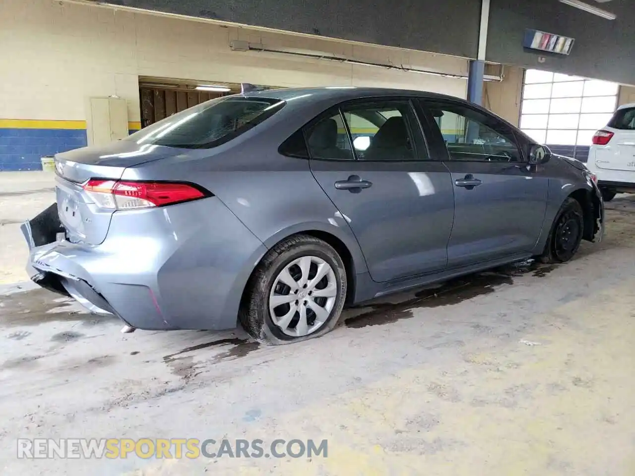 3 Фотография поврежденного автомобиля 5YFEPMAE5MP211726 TOYOTA COROLLA 2021